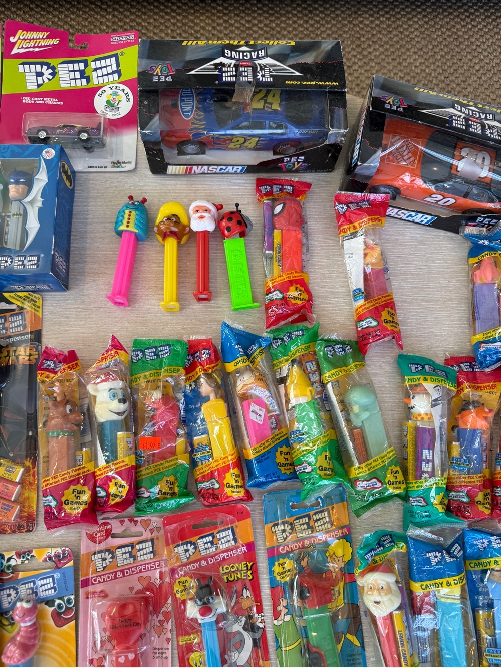 Large Lot of Vintage Pez Dispensers Sealed - Picture 5 of 12